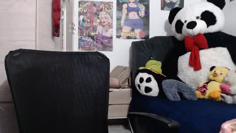 Mia and Gary  online show from 09.20.25