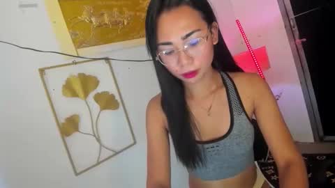 Snapshot of fuckingdoll69xx chatting on 12.21.25 fuckingdoll69xx online show from 12.21.25