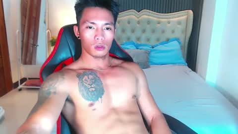 Snapshot of fuckinghot201 chatting on 01.18.25 jason online show from 01.18.25