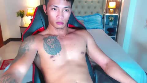 Snapshot of fuckinghot201 chatting on 01.20.25 jason online show from 01.20.25