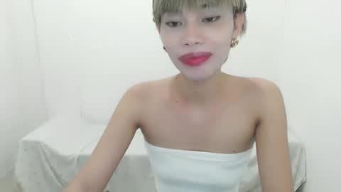 Snapshot of fuckingsexy143 chatting on 09.24.25 fuckingsexy143 online show from 09.24.25