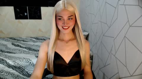 MISS IVANA online show from 01.06.26