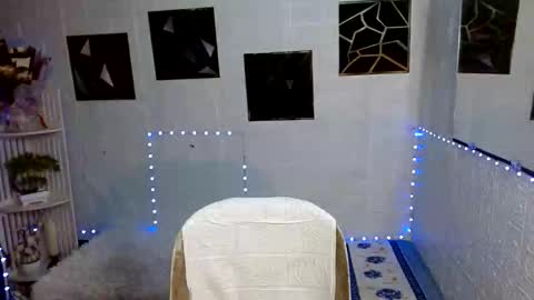 Snapshot of fuckme811826 chatting on 11.08.25 fuckme811826 online show from 11.08.25