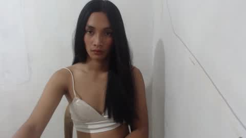 HI IM CLARITA online show from 04.14.26