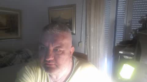 Snapshot of fukingcrazy chatting on 05.25.26 fukingcrazy online show from 05.25.26