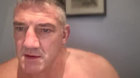 Snapshot of fullback_15 chatting on 10.12.25 fullback_15 online show from 10.12.25