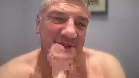 Snapshot of fullback_15 chatting on 03.21.26 fullback_15 online show from 03.21.26