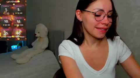 Snapshot of fun__nd__bun chatting on 07.17.26 fun__nd__bun online show from 07.17.26