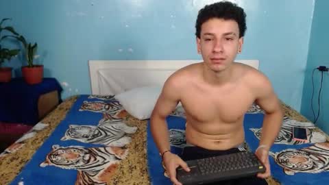 fun_and_horny_ online show from 09.28.25