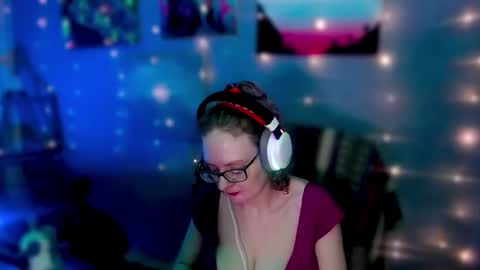 Snapshot of funafterdark13 chatting on 01.24.25 Princess Nellie Captain Simon online show from 01.24.25