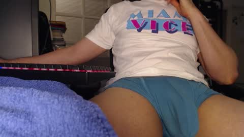 Snapshot of funcamer chatting on 11.06.25 Pablo Longaniza online show from 11.06.25