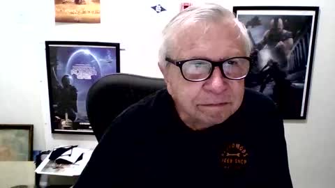 Snapshot of funclemike chatting on 05.05.26 funclemike online show from 05.05.26