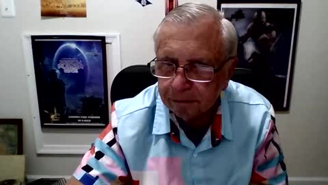 Snapshot of funclemike chatting on 05.29.26 funclemike online show from 05.29.26