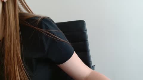 Snapshot of funemma000 chatting on 05.06.26 Emma online show from 05.06.26