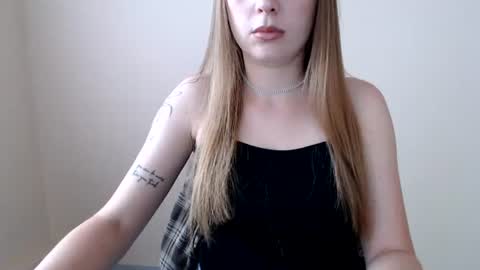 Snapshot of funemma000 chatting on 07.05.26 Emma online show from 07.05.26