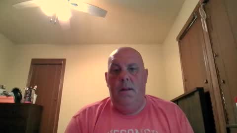Snapshot of funguywi45 chatting on 05.26.26 funguywi45 online show from 05.26.26
