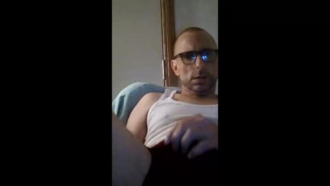 Snapshot of funinbed607918 chatting on 05.19.26 funinbed607918 online show from 05.19.26