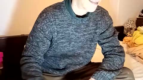 Italian men online show from 12.15.25