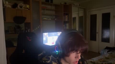 Edward online show from 10.03.25