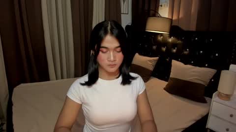 Snapshot of fushiaashley chatting on 01.12.25 ASHLEY online show from 01.12.25