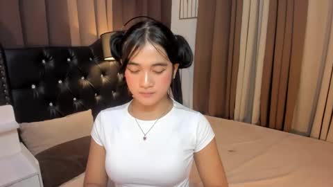 Snapshot of fushiaashley chatting on 01.24.25 ASHLEY online show from 01.24.25