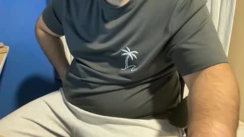 Snapshot of fuzitzu2 chatting on 09.24.25 fuzitzu2 online show from 09.24.25