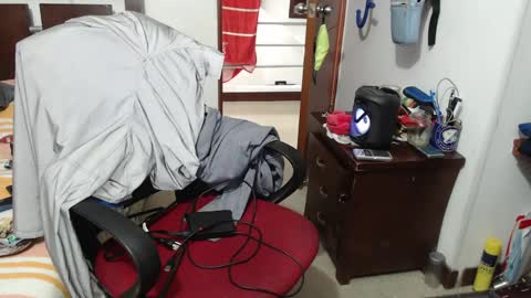 Snapshot of fvckhorneyguy chatting on 05.19.26 andrew online show from 05.19.26