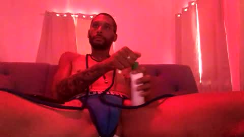 Snapshot of fvvkboyy chatting on 10.18.25 fvvkboyy online show from 10.18.25