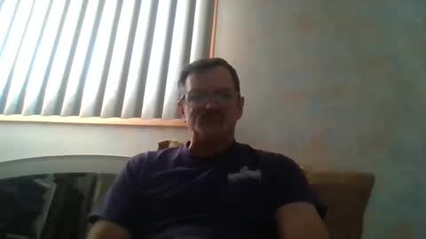 Snapshot of fxson8 chatting on 02.20.25 fxson8 online show from 02.20.25