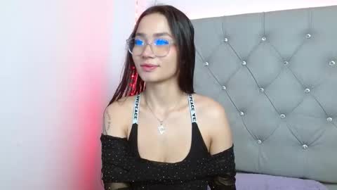 Victoria online show from 12.16.25