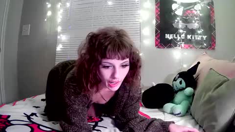 Snapshot of g0recreep chatting on 10.07.25 g0recreep online show from 10.07.25