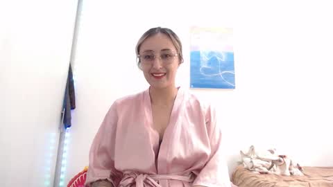 Snapshot of gabb_rioss chatting on 10.28.25 Gabriela online show from 10.28.25