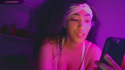 Snapshot of gabbiicakez chatting on 05.16.26 Gabbii Cakez online show from 05.16.26
