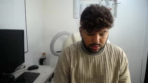 Snapshot of gabbo__ chatting on 12.25.24 GABO online show from 12.25.24