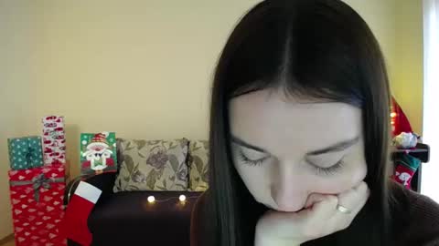 Jaklin online show from 12.17.24