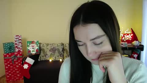 Jaklin online show from 12.19.24