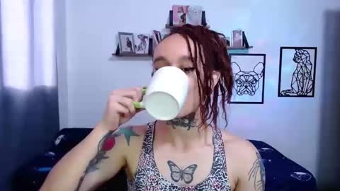 gabby_moon09 online show from 10.20.25