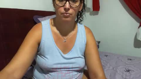 Snapshot of gabibrasil chatting on 04.25.26 gaby layla online show from 04.25.26