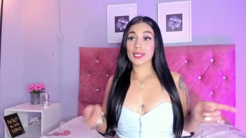 Snapshot of gabihills chatting on 05.10.26 GABRIELA online show from 05.10.26