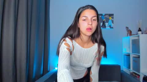 Snapshot of gabri_baby chatting on 09.18.25 The next stream in car 1 december 10pm time in France online show from 09.18.25