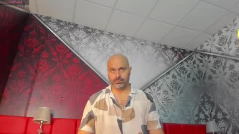 Snapshot of gabriel_harmant chatting on 12.04.24 Gabriel Harmant online show from 12.04.24