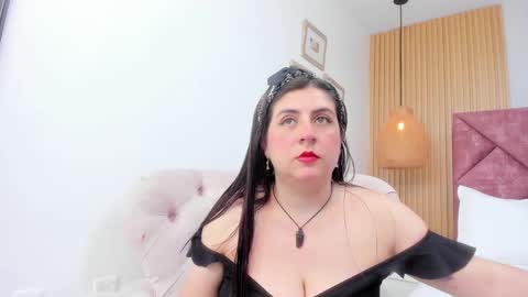 Snapshot of gabriela_1x chatting on 04.22.26 Gabriela. online show from 04.22.26