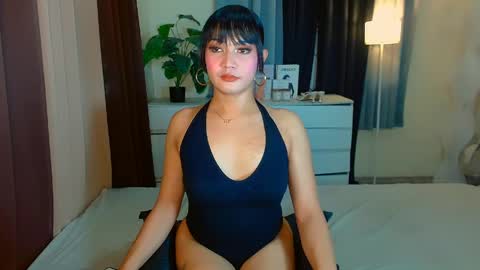 Snapshot of gabriela_deluxe chatting on 04.22.26 gabriela_deluxe online show from 04.22.26
