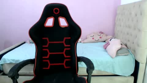 Snapshot of gabriela_jay1 chatting on 06.11.26 G A B R I E L A I S B A C K. online show from 06.11.26