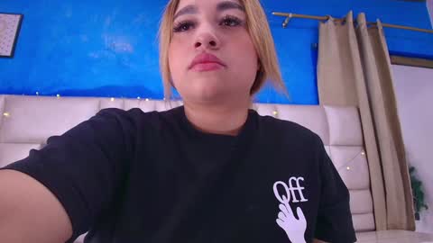 Snapshot of gabriela_leone chatting on 12.12.24 gabriela online show from 12.12.24