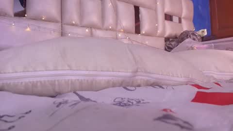 Snapshot of gabriela_leone chatting on 12.28.24 gabriela online show from 12.28.24