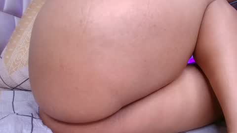 Snapshot of gabriela_leone chatting on 10.03.25 gabriela online show from 10.03.25