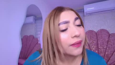 Snapshot of gabriela_leone chatting on 04.21.26 gabriela online show from 04.21.26