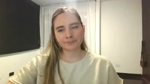 Snapshot of gabriela_miller_2 chatting on 06.23.26 Gabriela Miller online show from 06.23.26