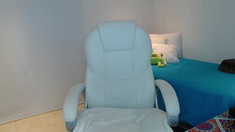 .  online show from 02.06.25